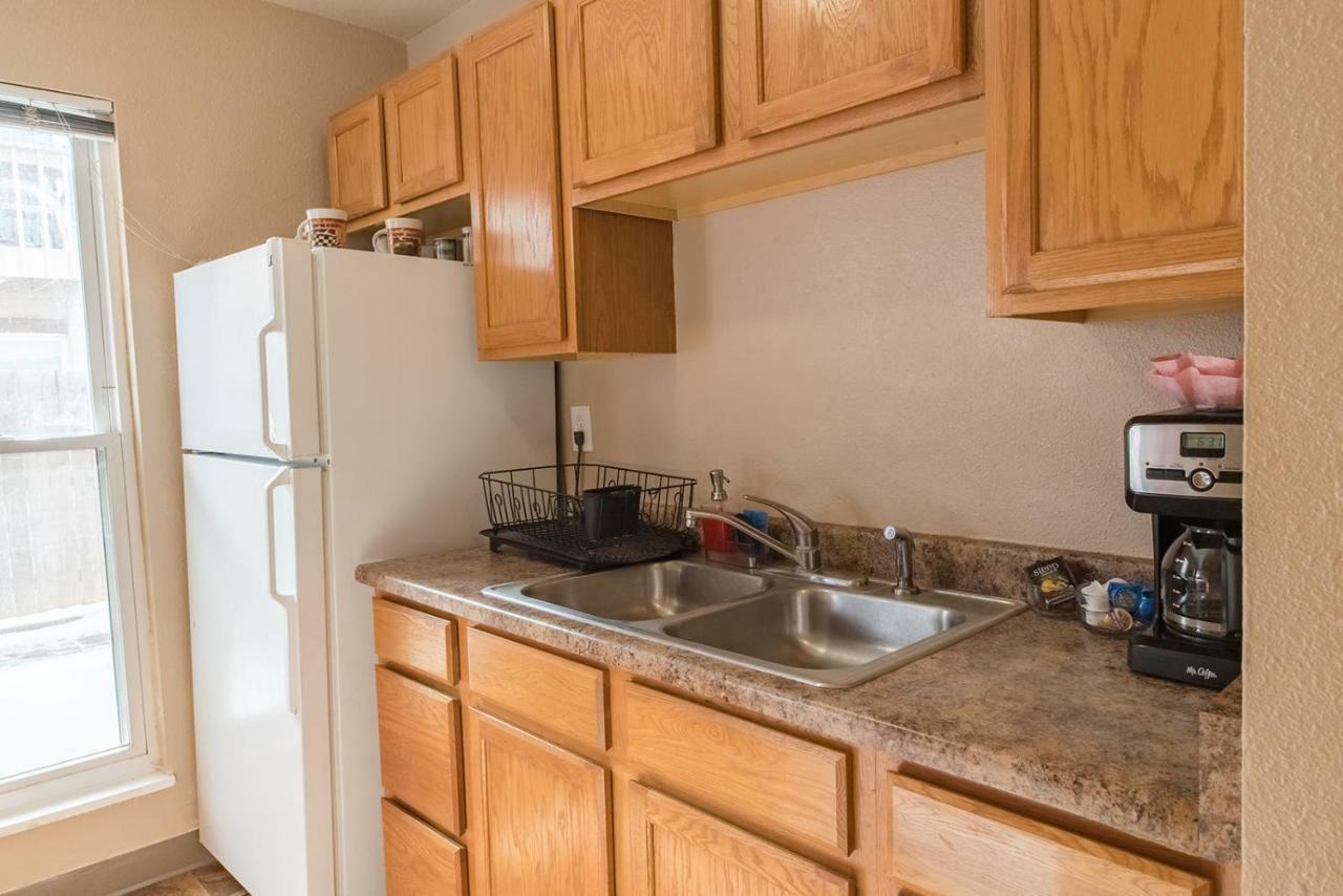 Mountain Song Apartment Колорадо Спрингс Екстериор снимка